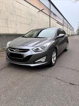 Hyundai i40 cw Style*Xenon*Lenkradheizung*Automatik - Hyundai i40 mit Diesel-Antrieb: Kombi, Automatik