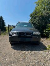 BMW X3 e83 2,5i - BMW X3 aus 2004: 2.5