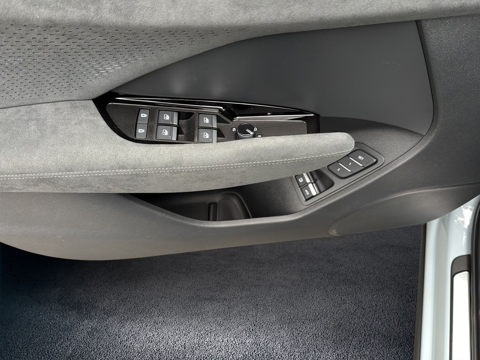Audi Q3 SUV e-hybrid 200 kW S tronic Matrix|Sonos|HUD foto 24
