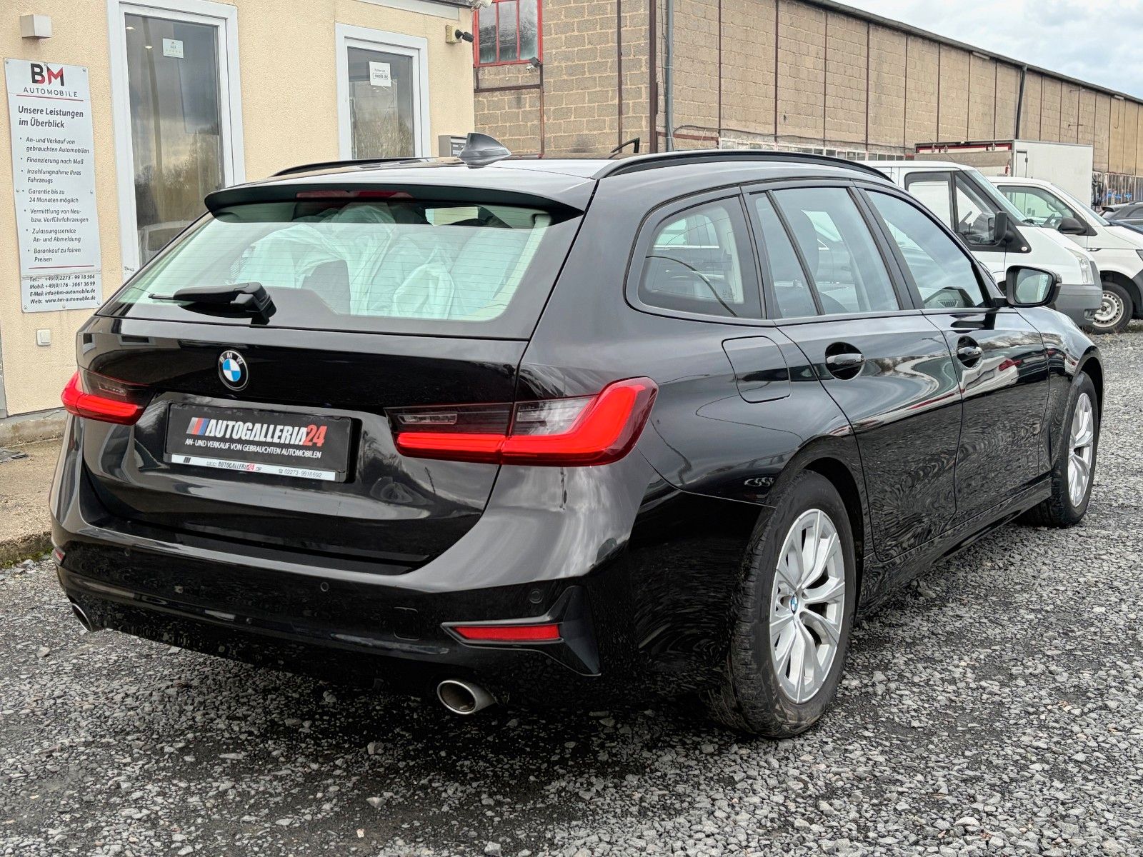 Fahrzeugabbildung BMW 318d Tour. Aut. Navi Alarm Aktiv Tempomat SPORTL