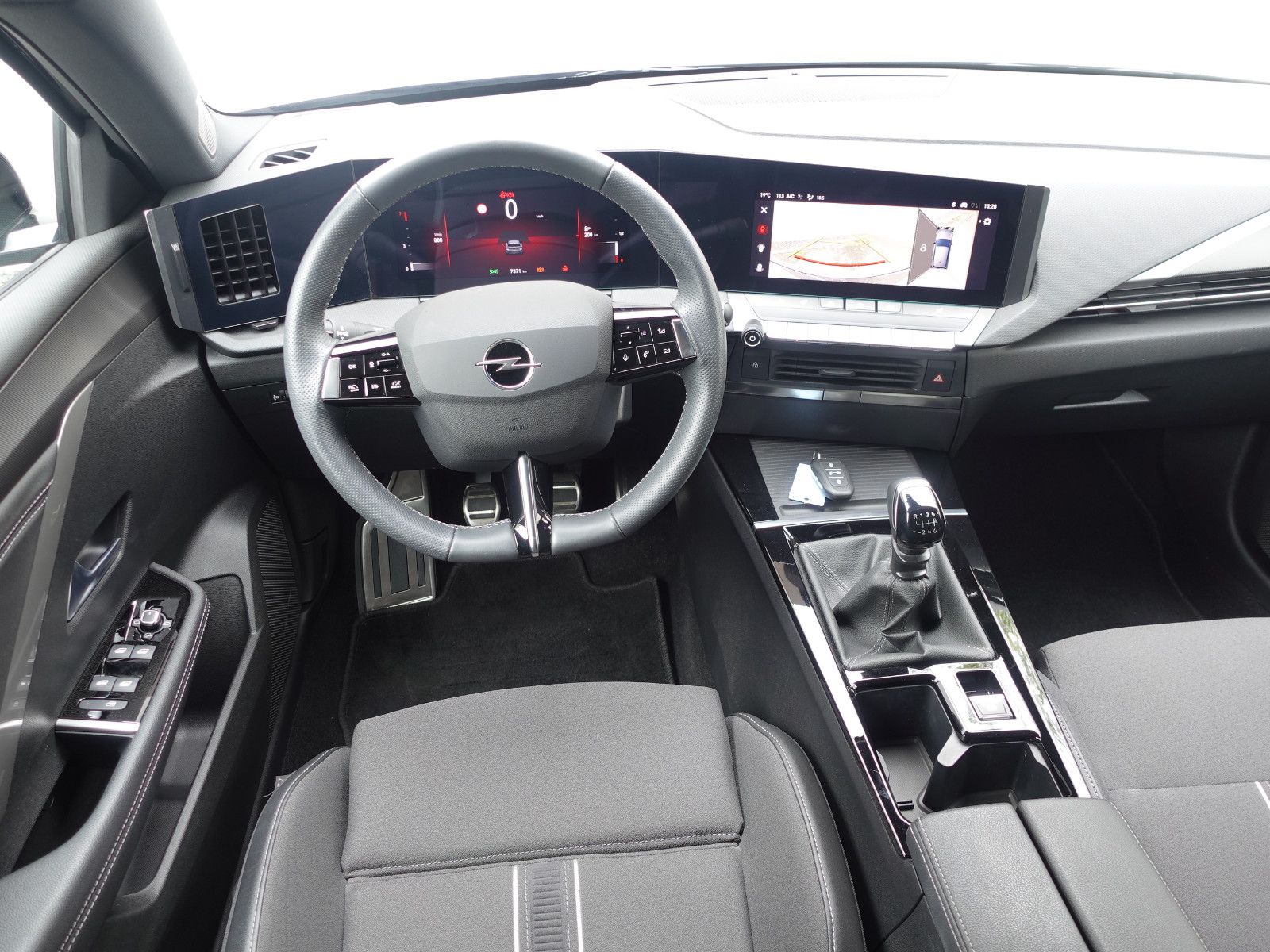 Fahrzeugabbildung Opel Astra 1.2Turbo GS-Line Kamera,Sitzh.,PDC,LED