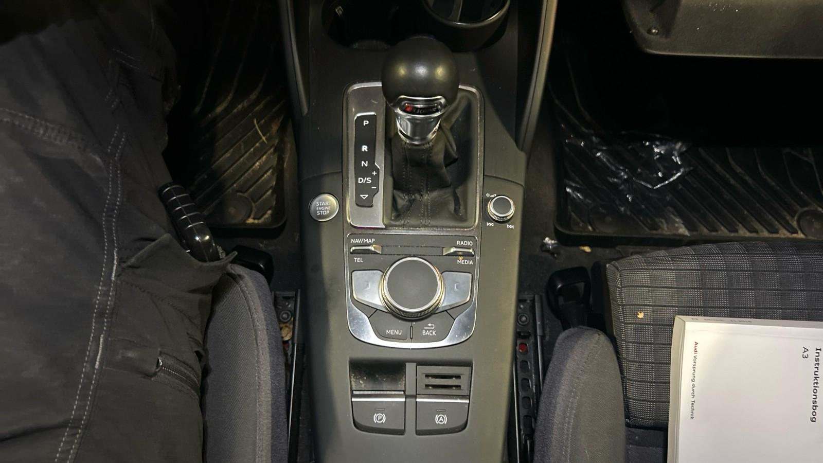Audi A3 Sportback 40TFSI S line Sport LED SHZ LHZ ACC
