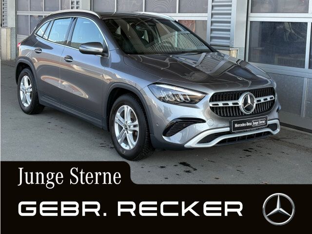 MERCEDES-BENZ GLA 200 Advanced MBUX LED Kamera eHeckklappe DAB