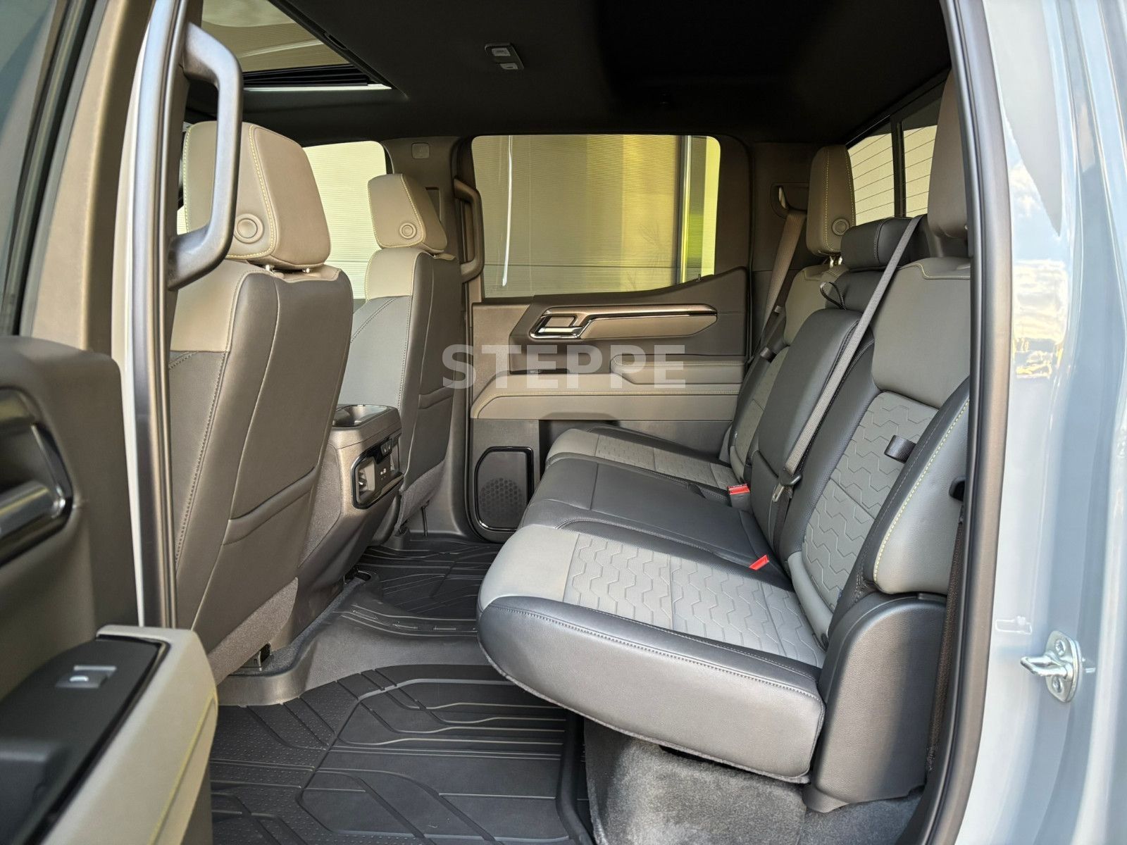 Chevrolet 2025 Silverado ZR2 6,2V8 Crewcab Tech-Pack. AHK