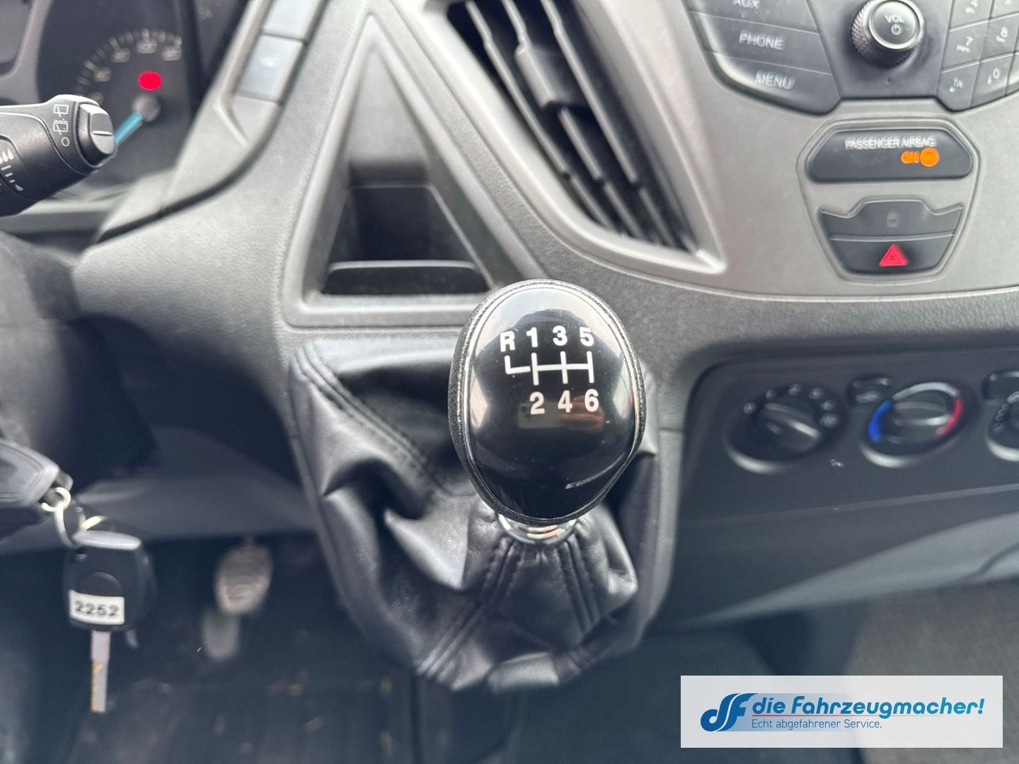 Fahrzeugabbildung Ford Transit Custom Tourneo 300 L1 *2252*EXPORT