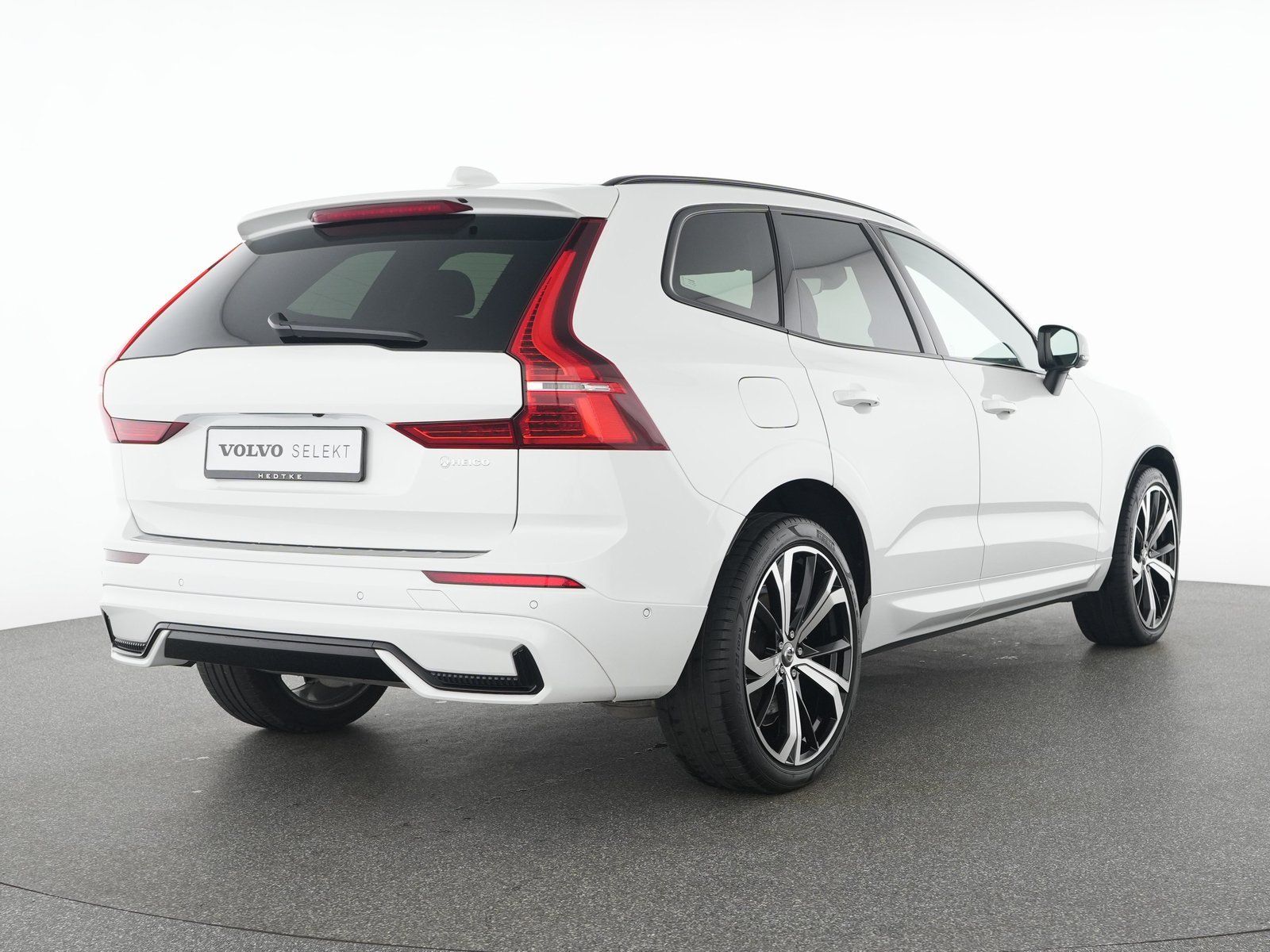 Volvo XC60 T8 AWD R-Design HUD*360°MASSAGE*AHK*B&W*21" imagem 2