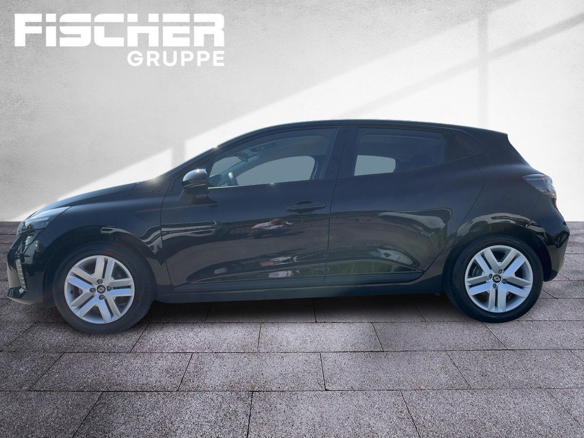 Fahrzeugabbildung Renault Clio Evolution Full Hybrid 145 SHZ - mit KI generiert/bearbeitet