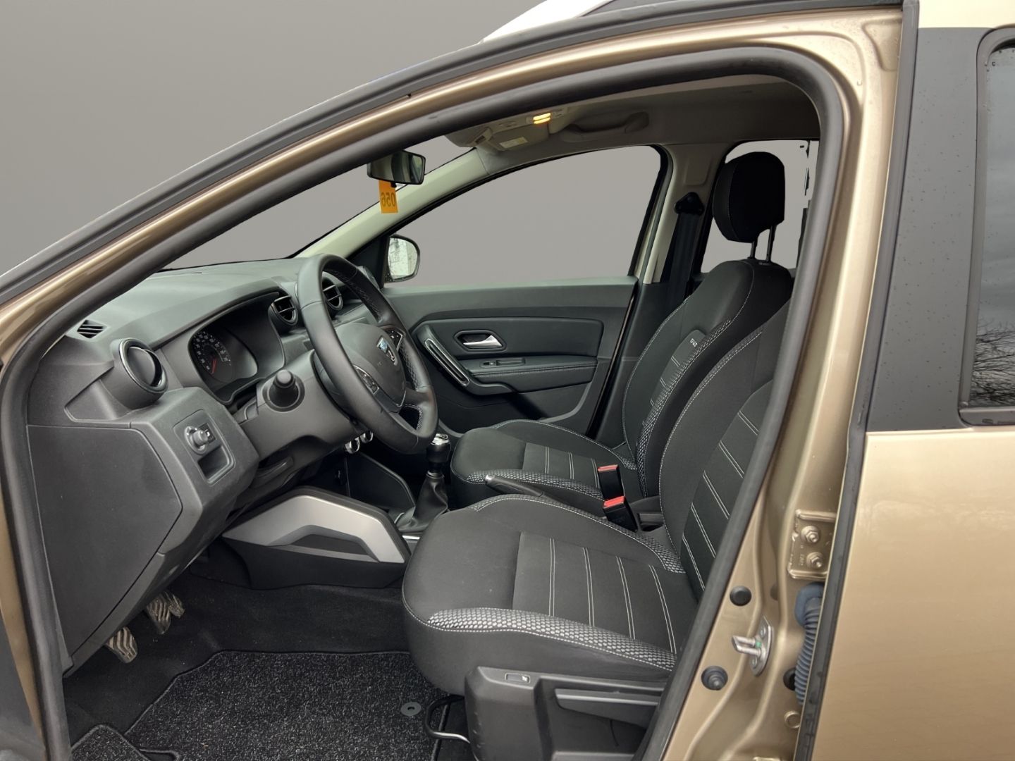 Fahrzeugabbildung Dacia Duster II Prestige 1.6 SCe 115 Navi 360 Kamera K