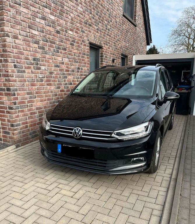 Image of Volkswagen Touran