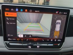 VW Tiguan 1.5 eTSI Life /Pano/LenkradHeiz./ACC/HuD