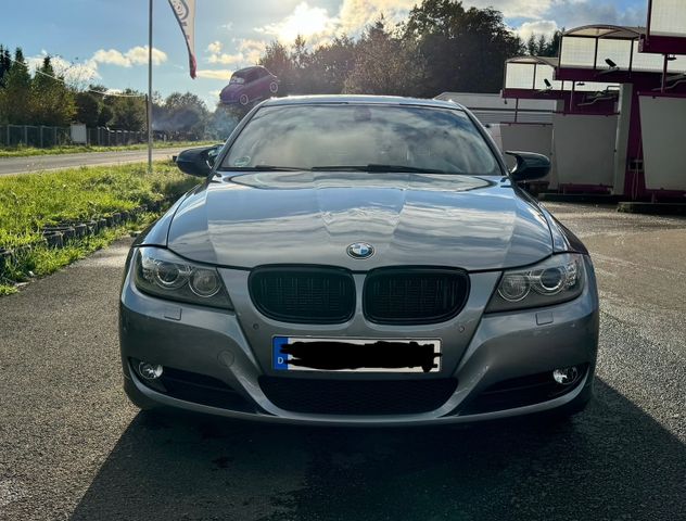 BMW 318i E90 LCI Exclusive Edition