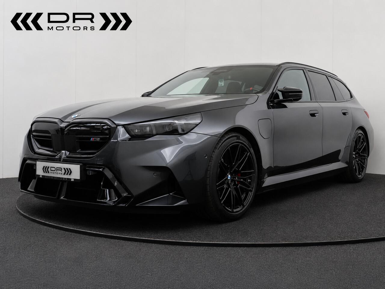 BMW M5 TOURING – BOWER  WILKINS – PANODAK – HEAD UP