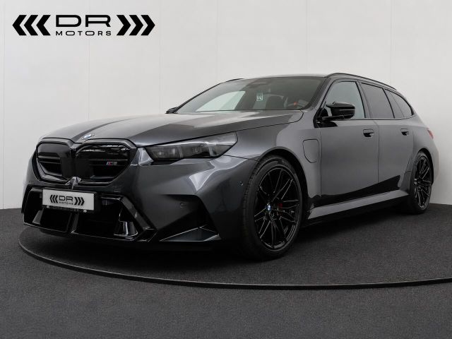 BMW M5 TOURING - BOWER  WILKINS - PANODAK - HEAD UP