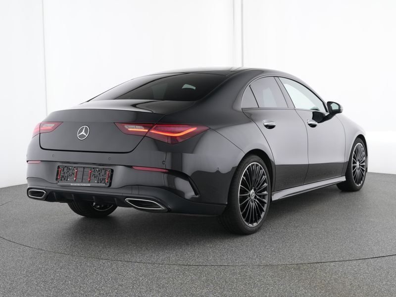 Fahrzeugabbildung Mercedes-Benz CLA 200 AMG*TOTWINKEL*APPLE CAR-PLAY*AMBIENTEBEL
