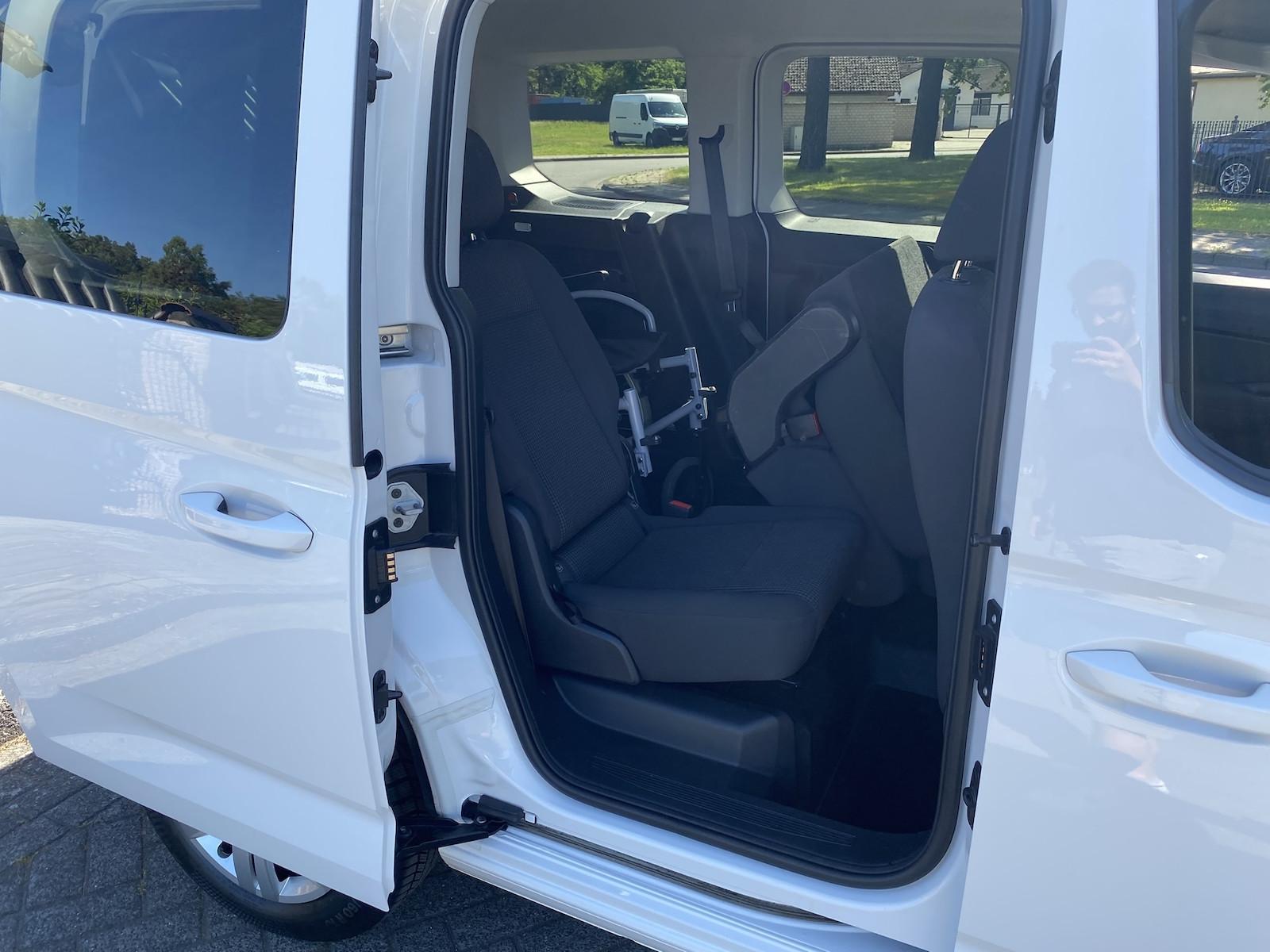Volkswagen Caddy neuer Rollstuhlumbau, Tempomat, Rückfahrka