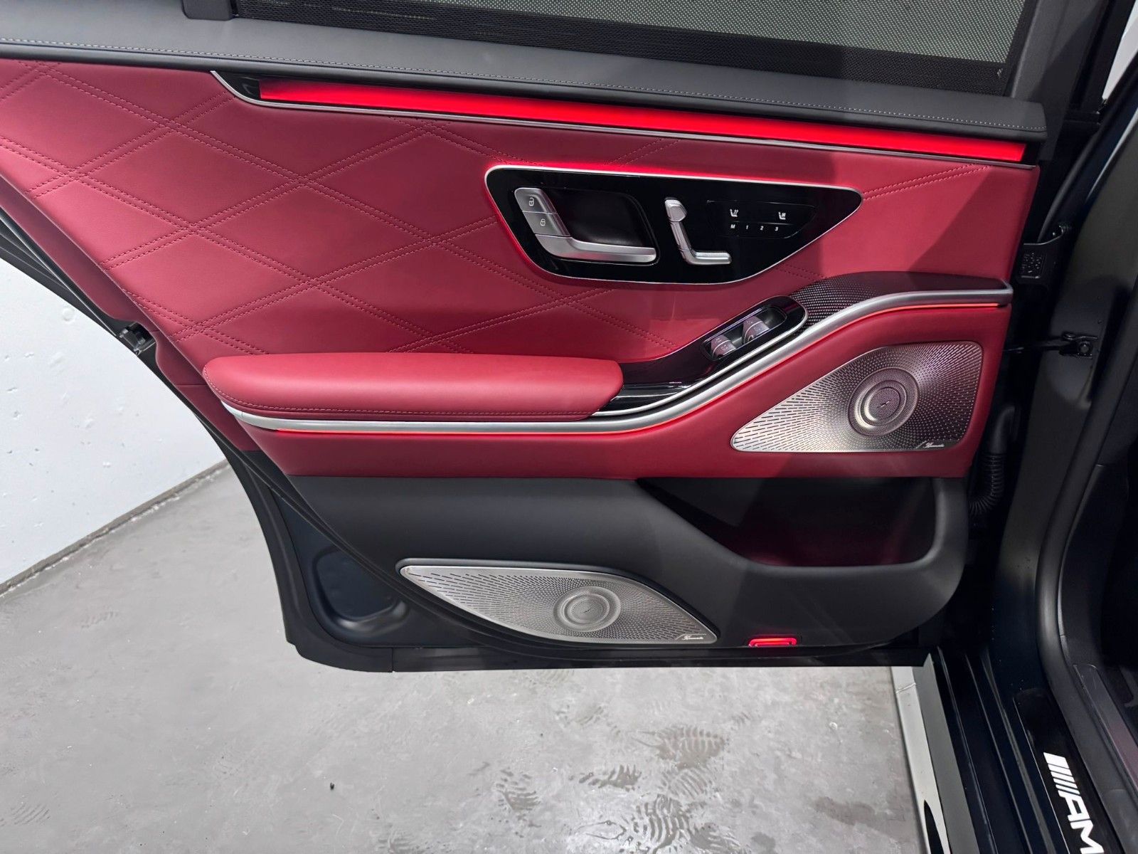 Fahrzeugabbildung Mercedes-Benz S 63 E Performance L  *MANUFAKTUR*