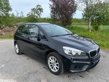 BMW 216 - 2
