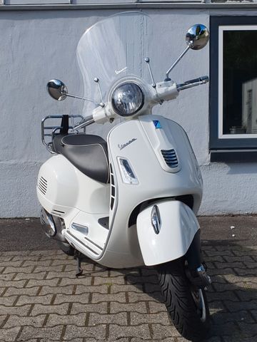 Vespa GTS 300