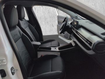 Jeep Avenger 1.2 Altitude LED+ACC+PDC+SpurH+AUT