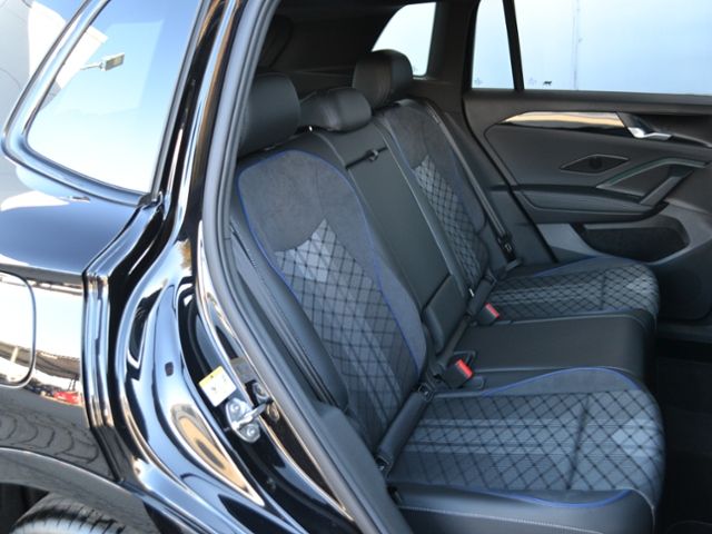 Tiguan 2.0 TDI DSG R-Line BLACK-STYLE/AHK/19-ZOL