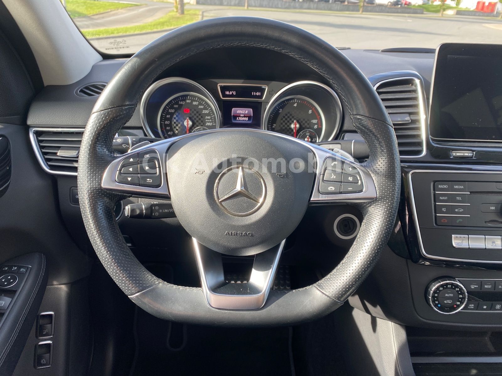 Fahrzeugabbildung Mercedes-Benz GLE 350 d 4Matic AMG Line/Navi/Air Matic/ILS/LED