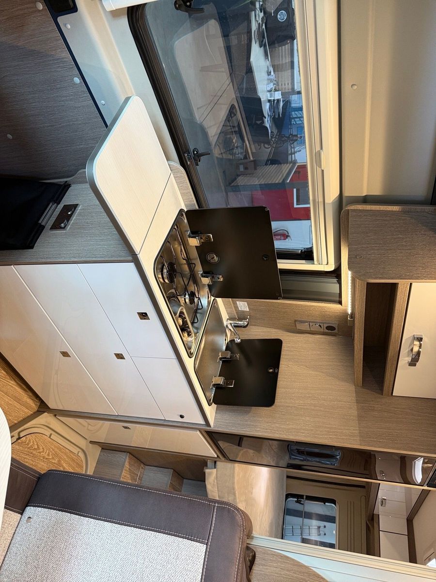 Fahrzeugabbildung Pössl Roadcruiser Fiat 180 PS 7000 EUR geschenkt