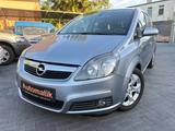 Opel Zafira B Sport Klimaanlage!!! - Opel Zafira: Sport