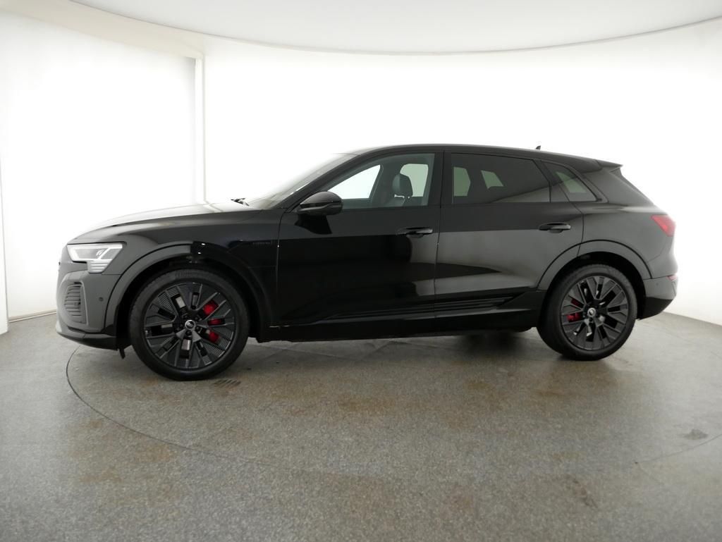 Audi Q8 e-tron 50 S line quattro LED ACC AHK 360 Kame foto 13