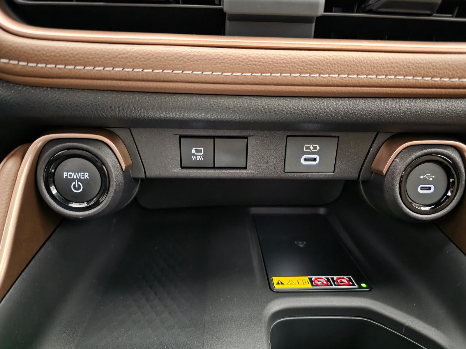 Fahrzeugabbildung Toyota GRAND Highlander Platinum Max T1: 68.000 EURO
