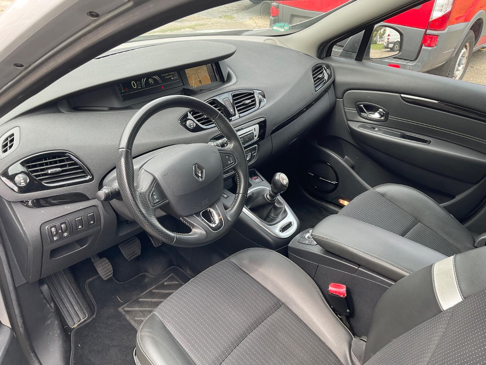 Renault Scenic 2013 — photo 8