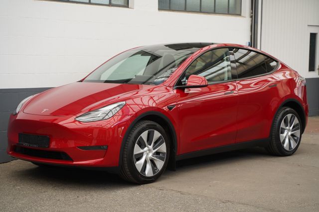 Tesla Model Y Standard Range RWD *Mwst. ausweisbar*Mat