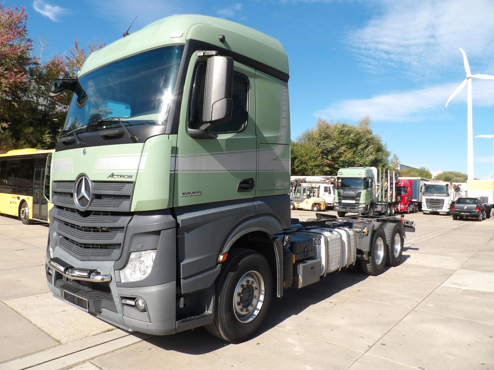 Mercedes-Benz ACTROS 3353-6X4-NEUER WERKSMOTOR 80000KM