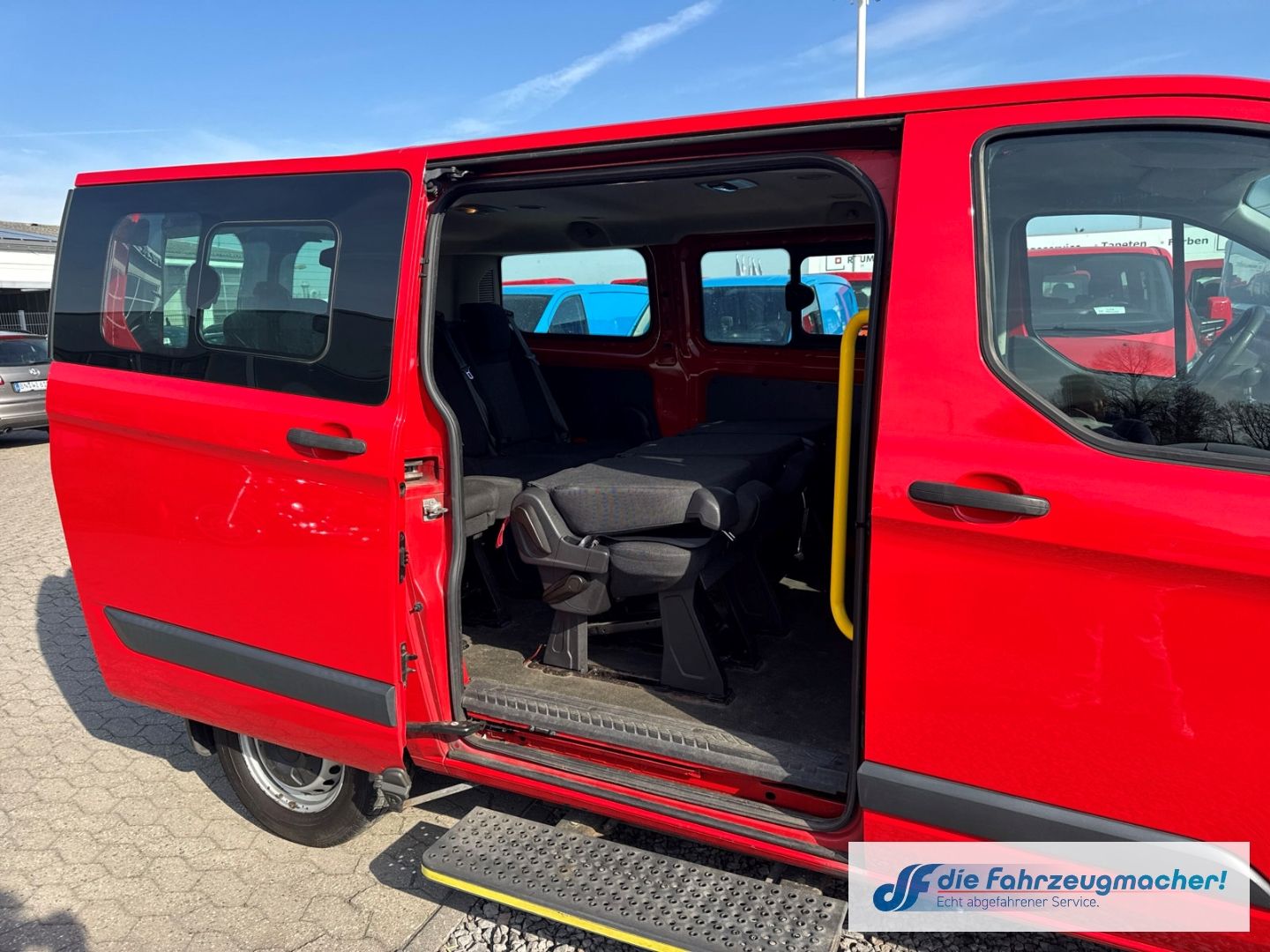 Fahrzeugabbildung Ford Transit Custom Kombi 300 L1 2.2 TDCi *2406 *KLIM