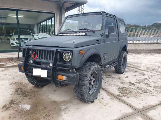 Suzuki SJ 413 SJ413 Berlina TA Autocarro