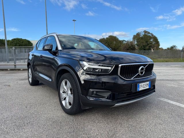 Volvo XC40 D4 AWD Geartronic Momentum