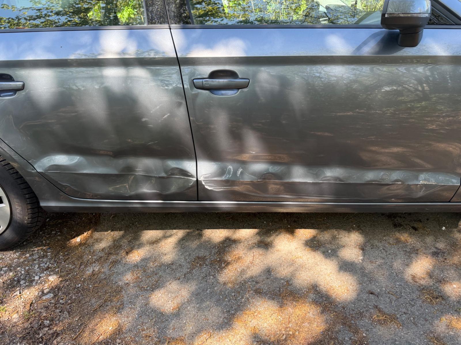 Audi A3 Limousine attraction--LIMOUSINE--01704684029