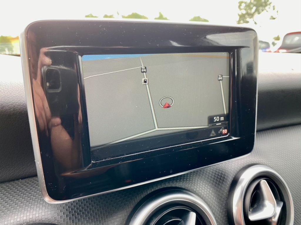 Fahrzeugabbildung Mercedes-Benz A 200 Urban KLIMA SHZ KAMERA PDC AHK ALLWETTER