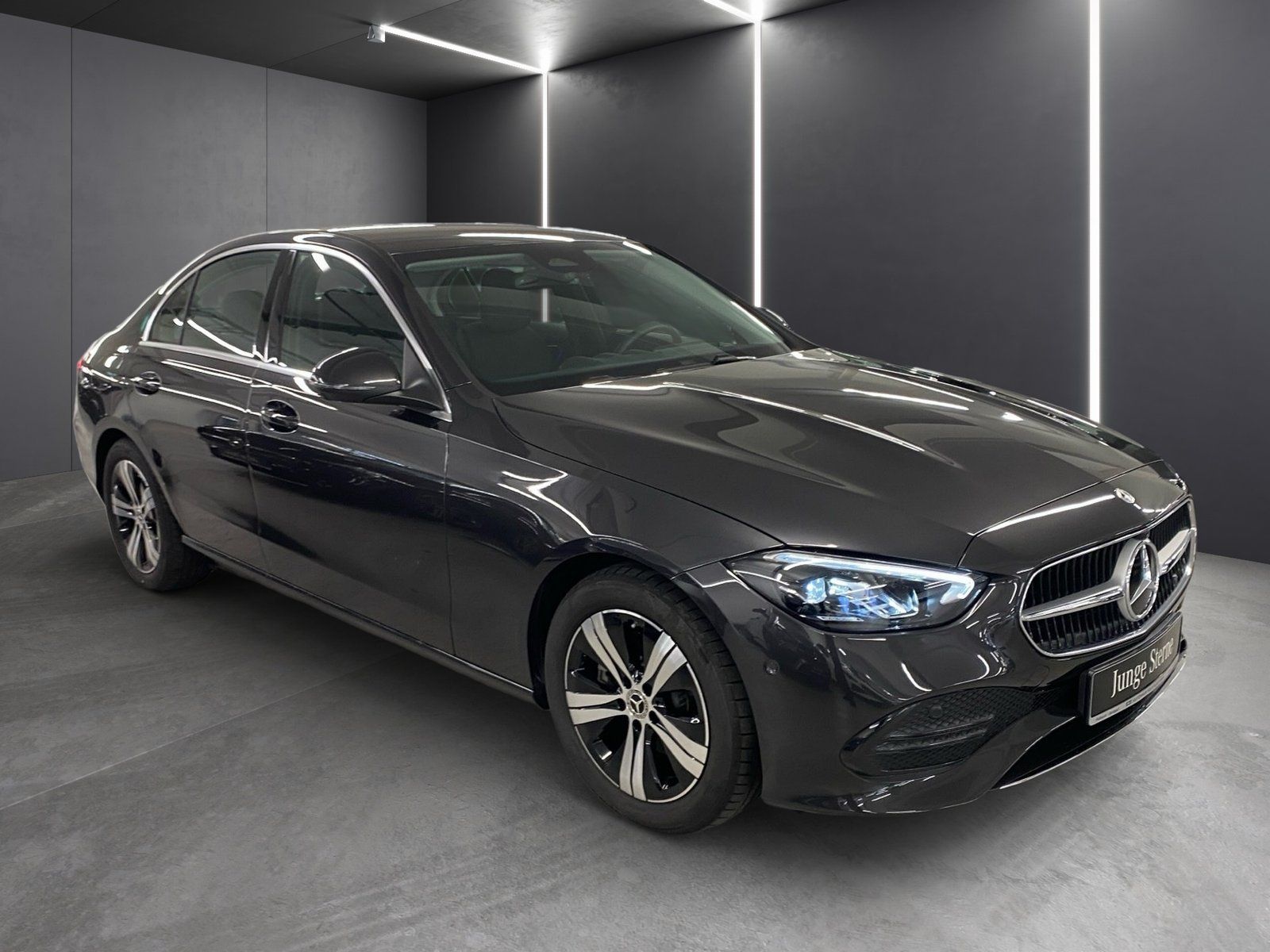 Fahrzeugabbildung Mercedes-Benz C 180 Avantgarde *360°*LED*SHZ*CarPlay*Ambiente*