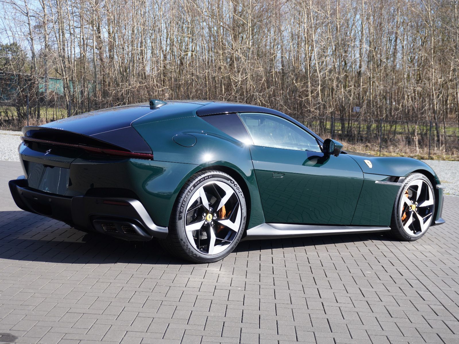 Fahrzeugabbildung Ferrari *Pano,ACC,Lift,Carbon,Histori. Colour*