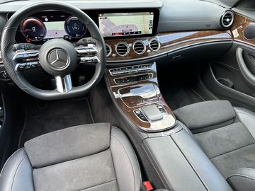Mercedes E 300 - 12