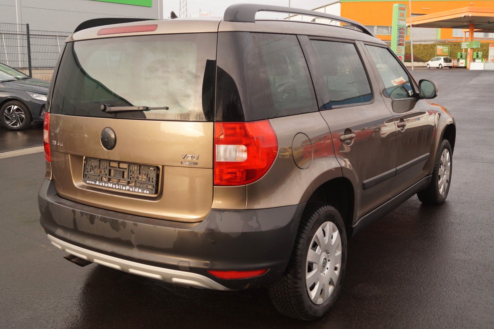 Fahrzeugabbildung SKODA Yeti 2.0 TDI Active 4x4