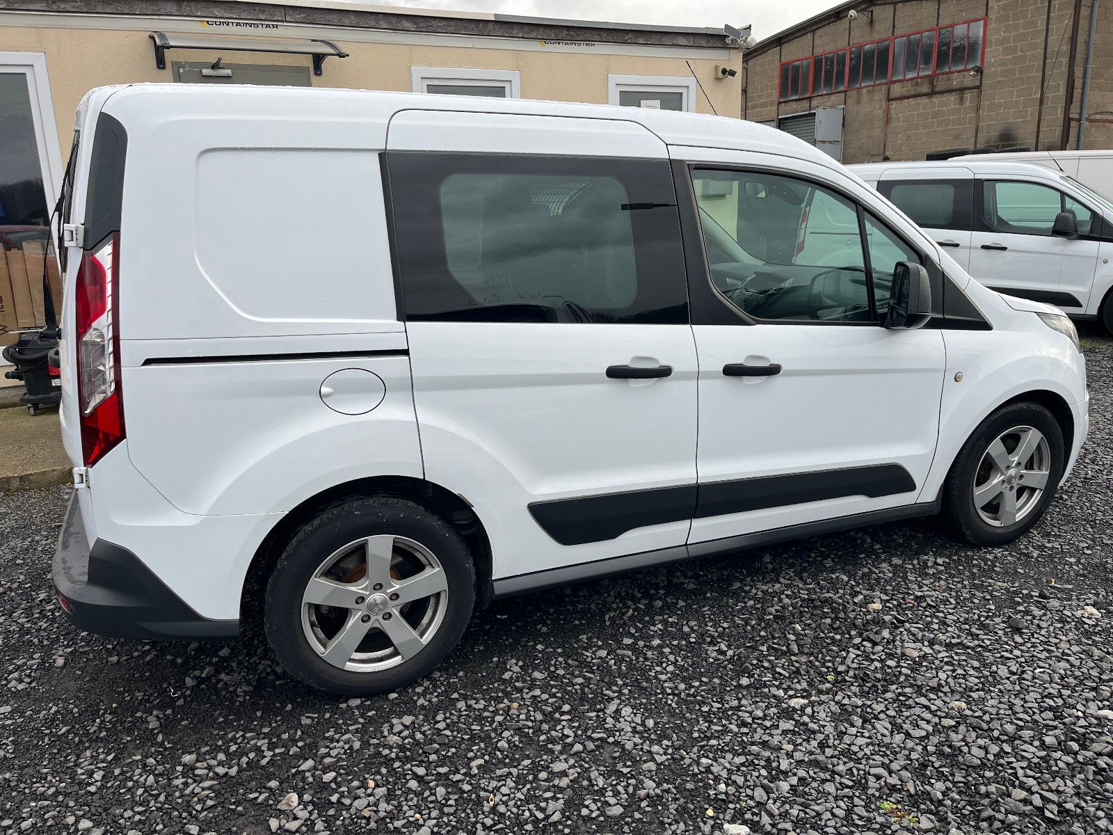 Fahrzeugabbildung Ford Transit Connect*Navi, Kamera, CD, el.Fenster,