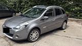 Renault Clio Grandtour 1.6 16V Automatik Luxe  - Renault Clio aus 2011: Grandtour