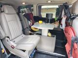 Mercedes-Benz Viano 2.2 CDI 4MATIC AMBIENTE EDITION kompak... - Mercedes-Benz Viano mit Diesel-Antrieb: Allradantrieb