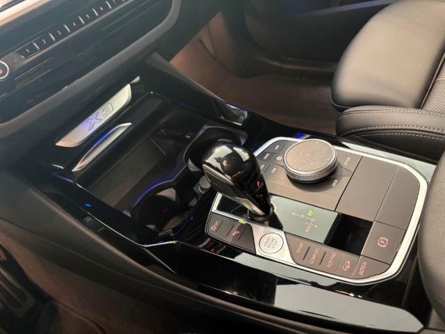 BMW X3 xDrive 20d M Sportpaket Navi LED Parking Assi foto 13