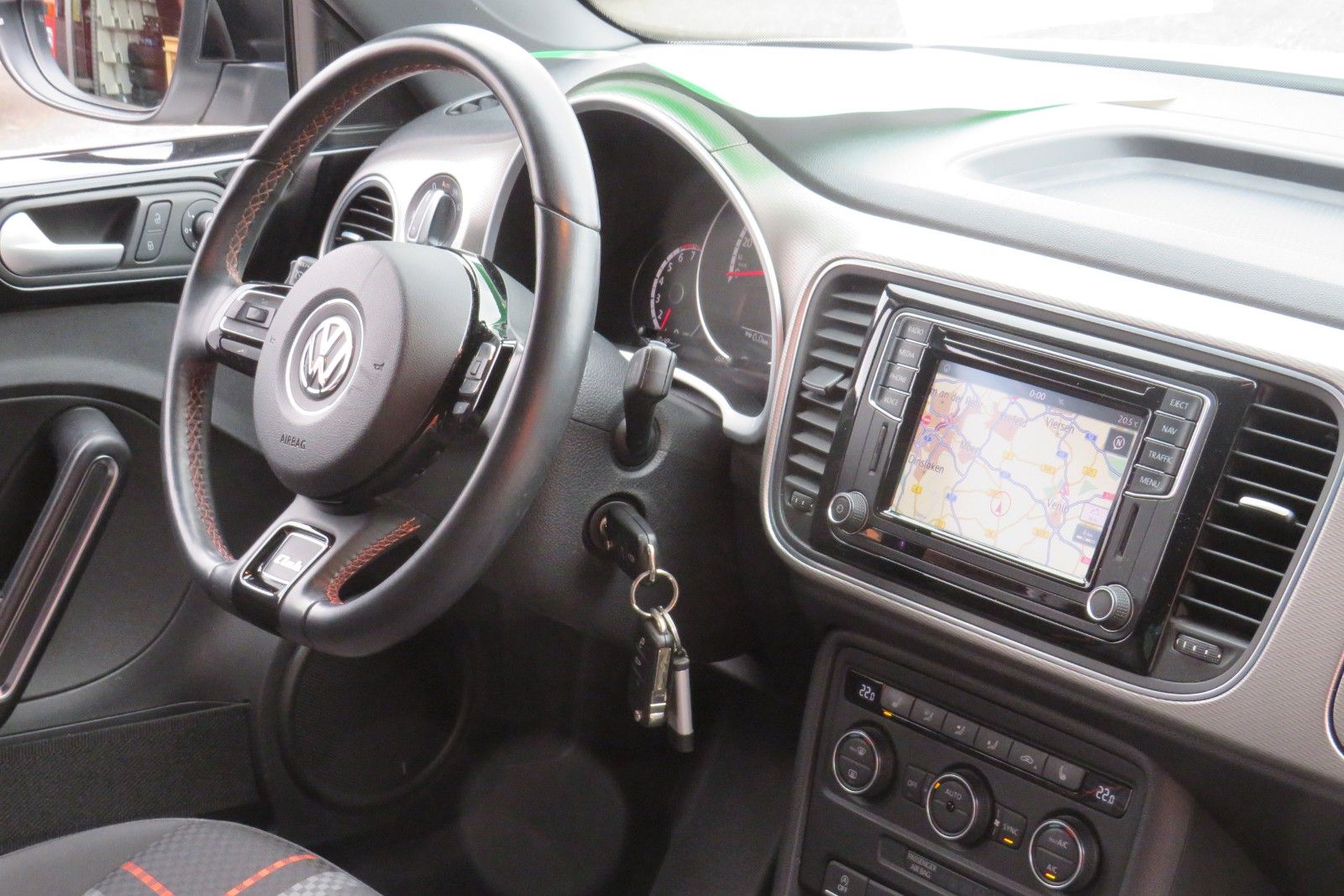Fahrzeugabbildung Volkswagen Beetle Lim. Club XENON NAVI APP-CONNECT PDC 18`