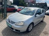 Volkswagen Golf V Lim. Comfortline*TÜV NEU*1 HAND*KLIMA* - aus 2005 mit Benzin-Antrieb: Kleinwagen