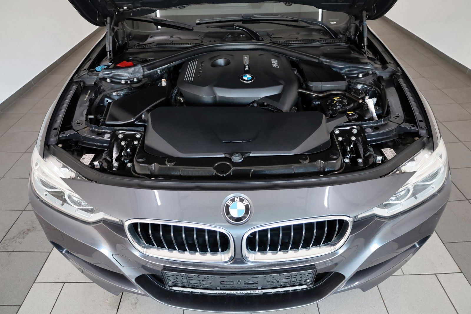 Fahrzeugabbildung BMW 320i Touring M Sport Alcantara,Navi,LED,Panorama