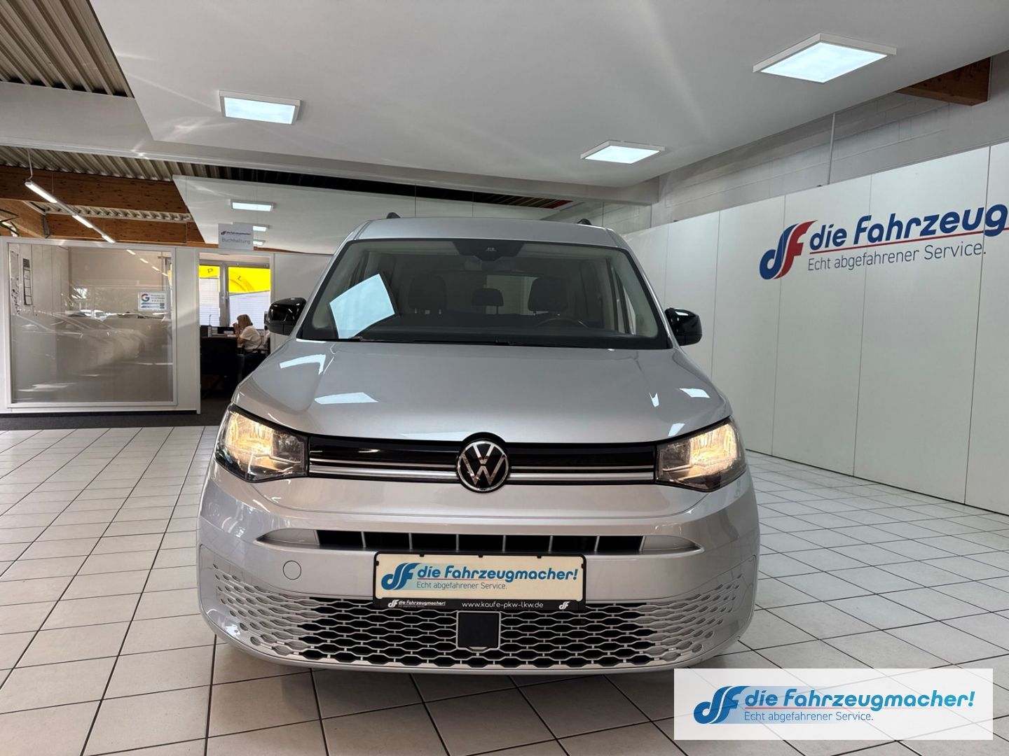 Fahrzeugabbildung Volkswagen Caddy Life Maxi 2.0 TDI EU6d AHK  *EXPORT