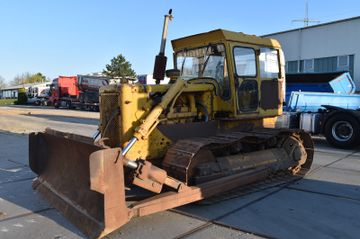 CAT D5